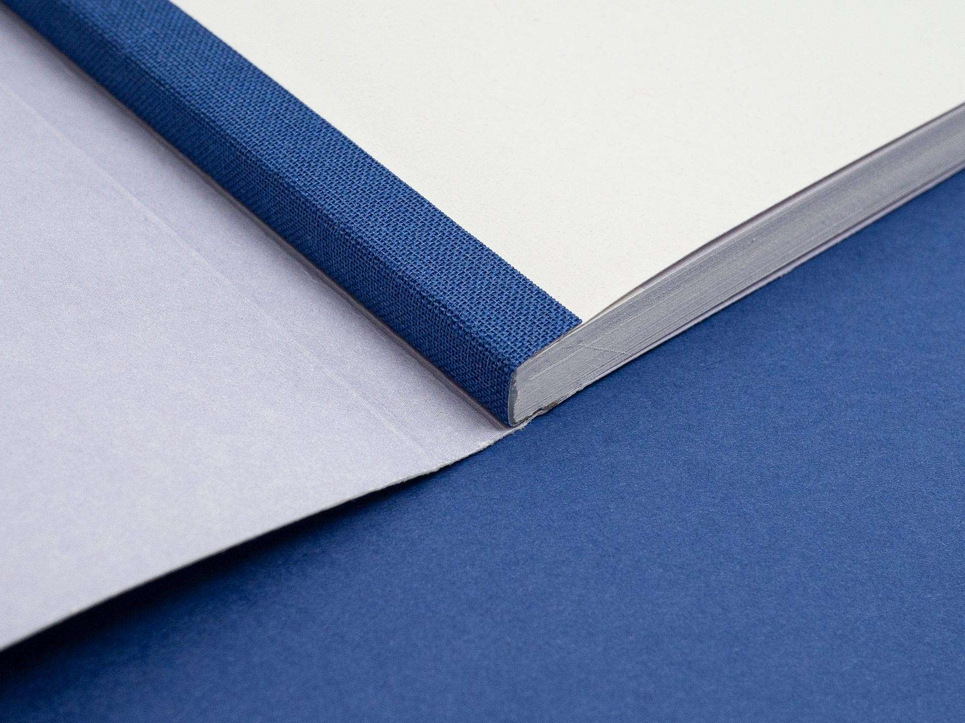 Wohnungsbau für alle – Unternehmensgruppe Nassauische Heimstätte I Wohnstadt 2 nh broschuere neubau wohnungsbau faelzelband