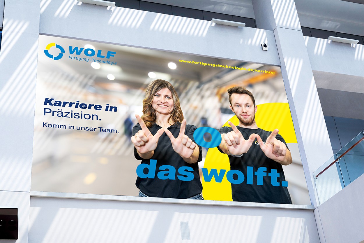 wolf employer branding kampagne poster
