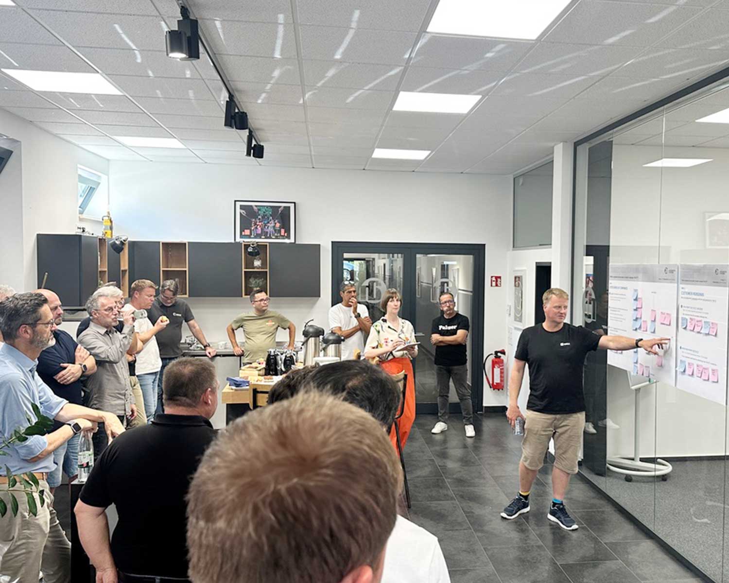 dbf adam hall integrated systems strategie 6